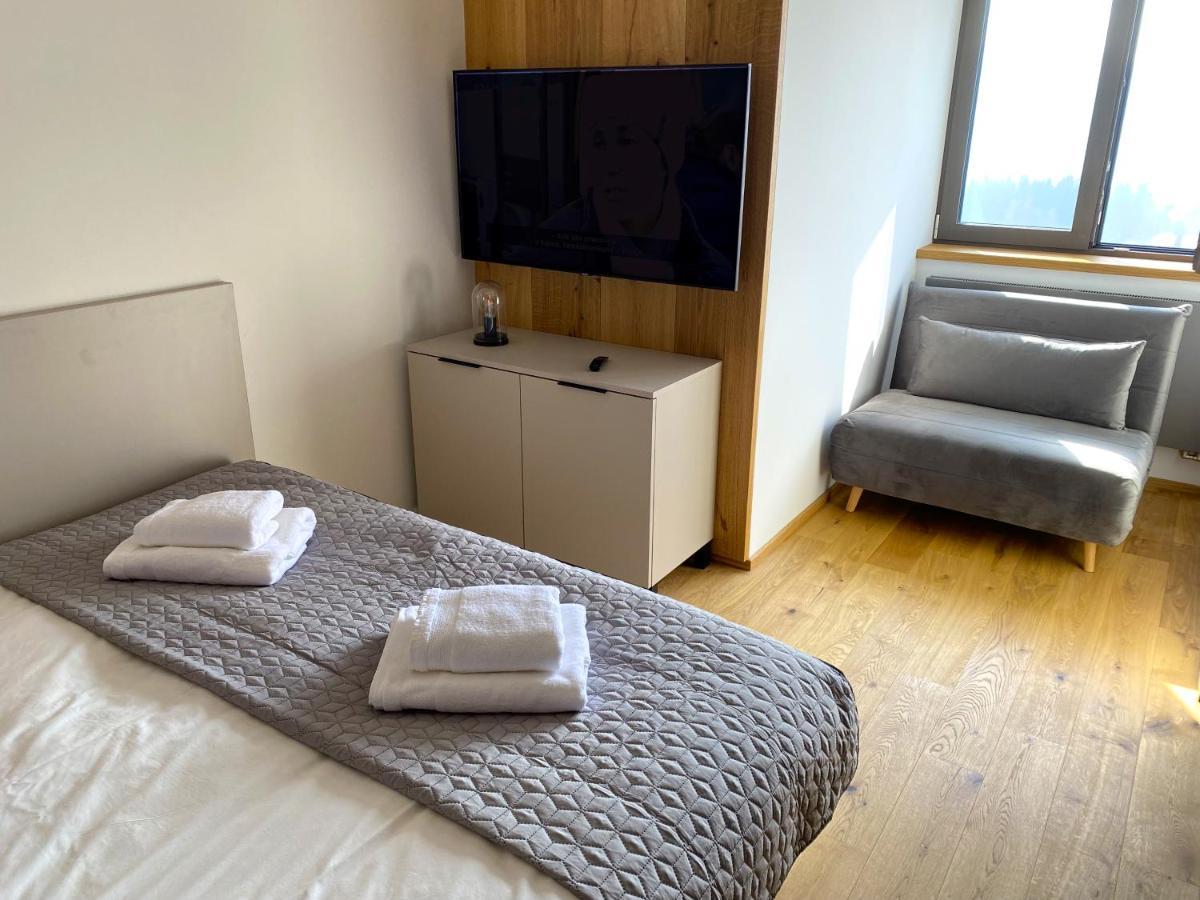 Palace 404 Apartment ชปินด์เลอรูฟ มลิน ภายนอก รูปภาพ
